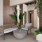 Paridian Elegant Living 酒店