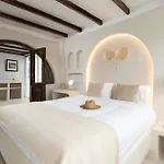 Paridian Elegant Living