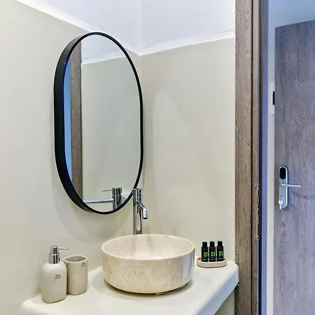 Hotel Paridian Elegant Living *