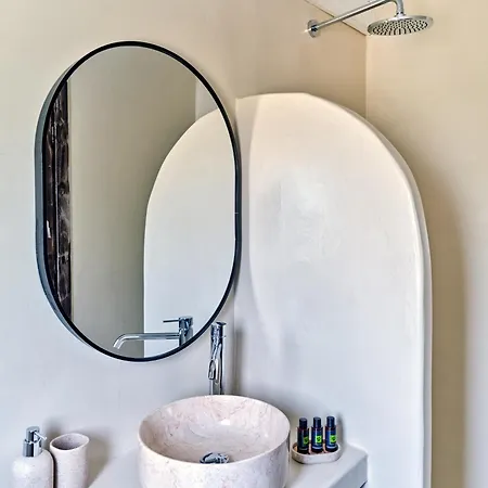 Paridian Elegant Living *