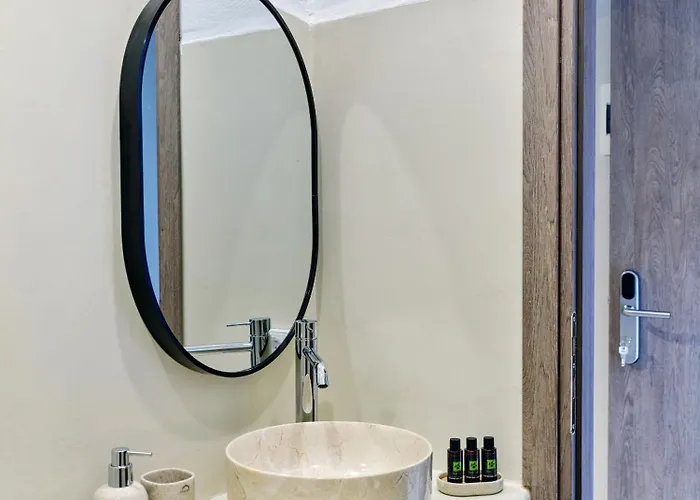 Hotel Paridian Elegant Living *