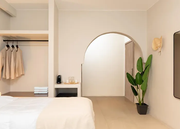 Paridian Elegant Living Hotel