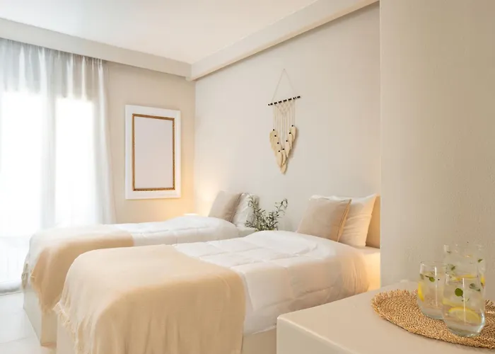 Hotel Paridian Elegant Living *